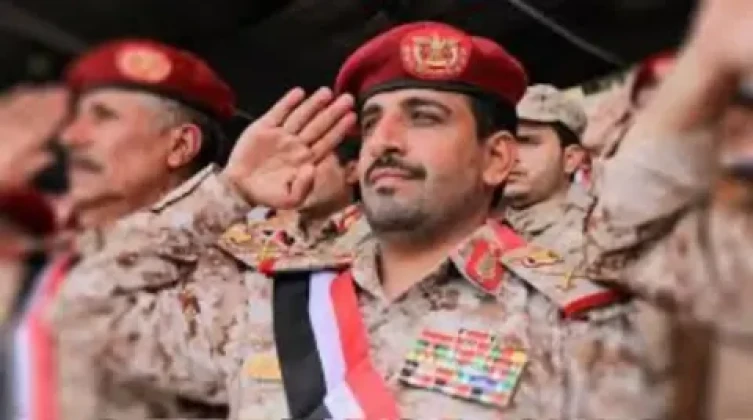 رئيس أركان الحوثيين يتوعد إسرائيل بـ"العقاب"