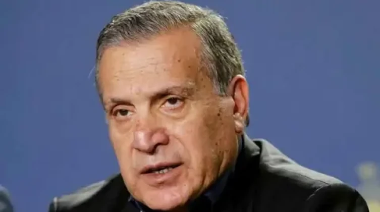 الرئاسة الفلسطينية تعلن تسليم الدفعة الثانية من سلاح المخيمات في لبنان
