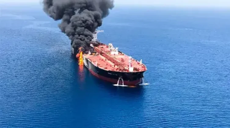 الحوثيون يعلنون مهاجمة سفينة نفط إسرائيلية