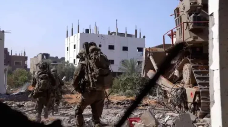 الجيش الإسرائيلي يجري مناورات على مبانٍ تُحاكي مدينة غزة