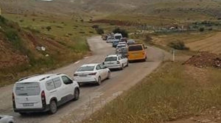 الاحتلال يغلق حاجز الحمرا العسكري في الأغوار الشمالية