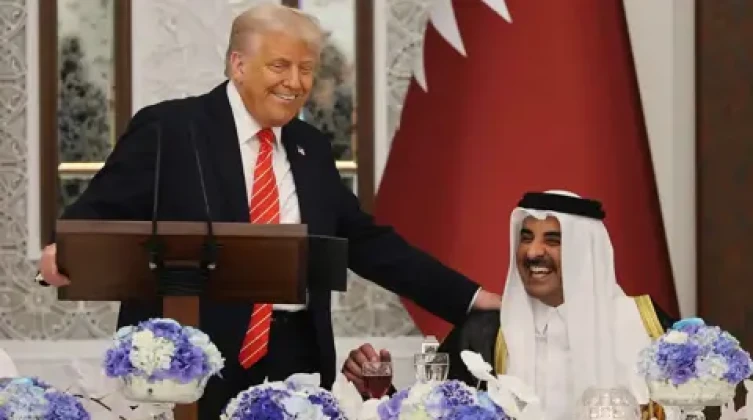 أمير قطر يبحث مع ترامب خطة إنهاء الحرب في غزة