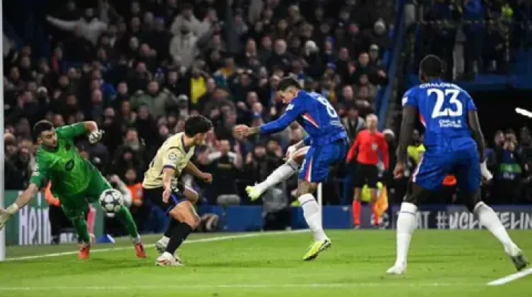 برشلونة يتراجع للمركز 15 في دوي أبطال أوروبا