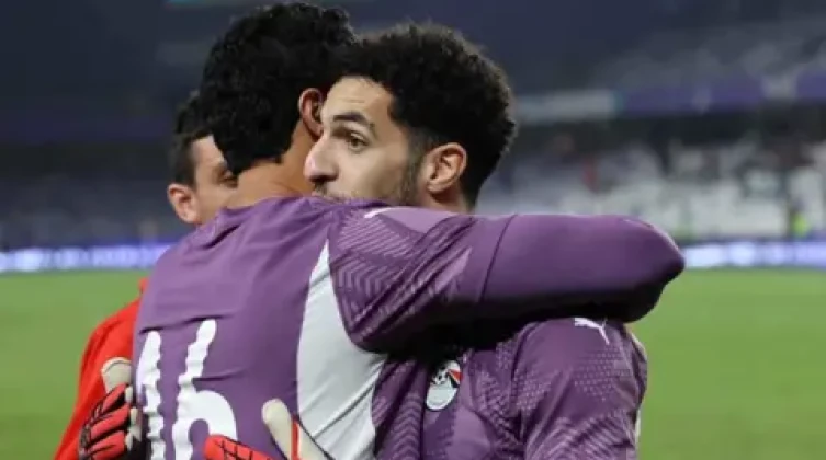 توروب يدرس إشراك شوبير بدلاً من الشناوي في المباريات القادمة