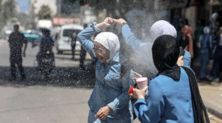 بالأسماء.. نتائج الثانوية العامة 2007 توجيهي غزة – تعرف على نتيجتك الآن