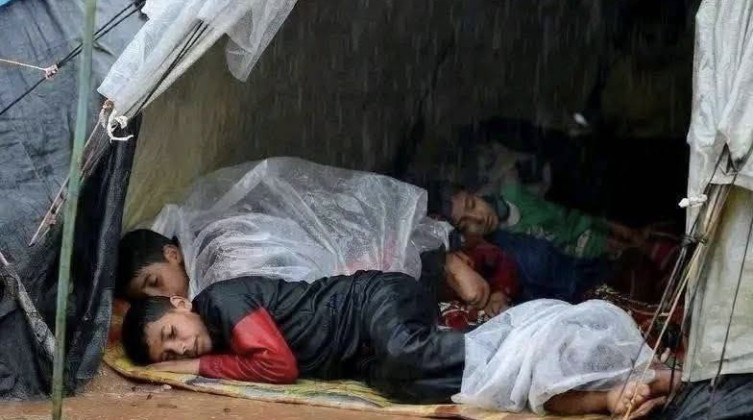الأونروا: نازحو غزة يفتقرون للمأوى مع اقتراب الشتاء