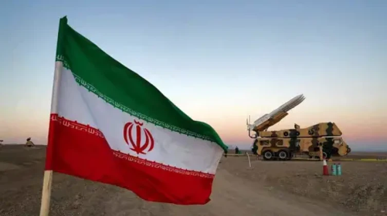 "كان": إيران ترفع جاهزيتها العسكرية استعداداً لأي تحرك إسرائيلي