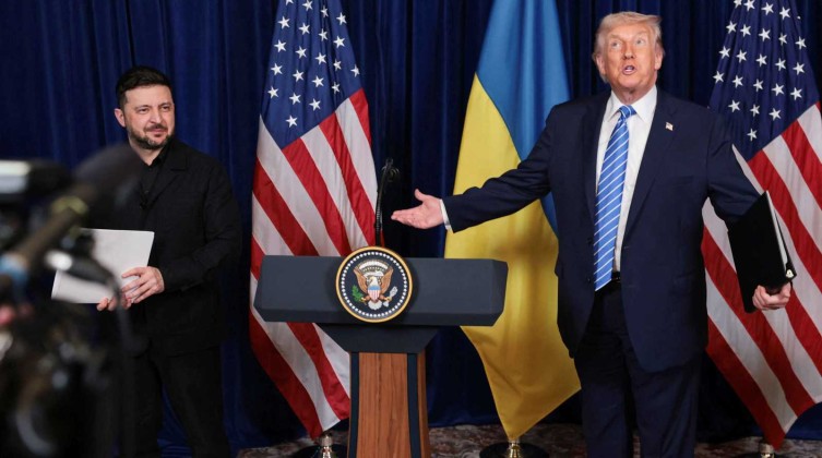 ترامب يكشف عن دور روسي في إعادة إعمار أوكرانيا