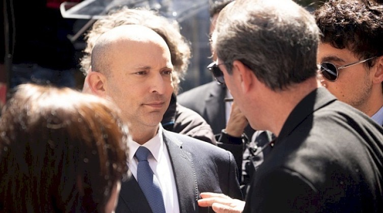 اعتقال إسرائيلي بتهمة تنفيذ مهام تصوير لصالح إيران قرب منزل نفتالي بينيت