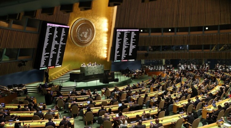 الجمعية العامة تتبنى 5 قرارات لصالح فلسطين بأغلبية ساحقة