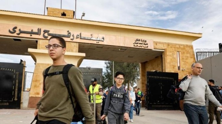 مصدر مصري ينفي ما تداولته "إسرائيل" عن التنسيق لفتح معبر رفح