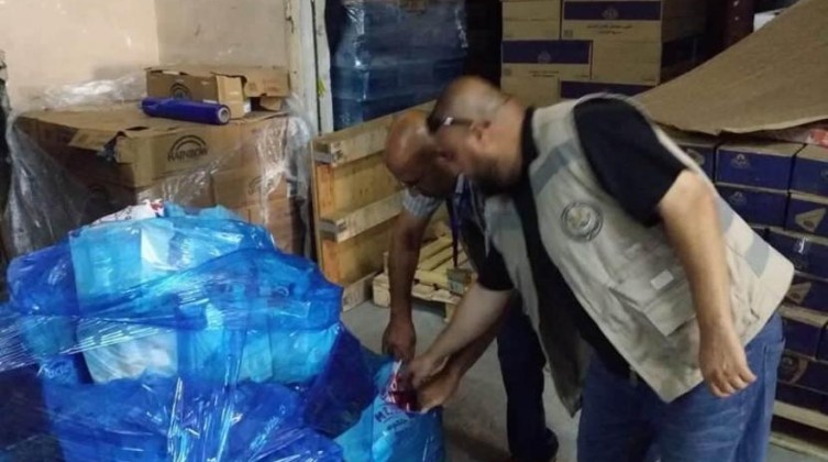 إتلاف 2500 كيلوغرام من المجمدات الفاسدة في خان يونس
