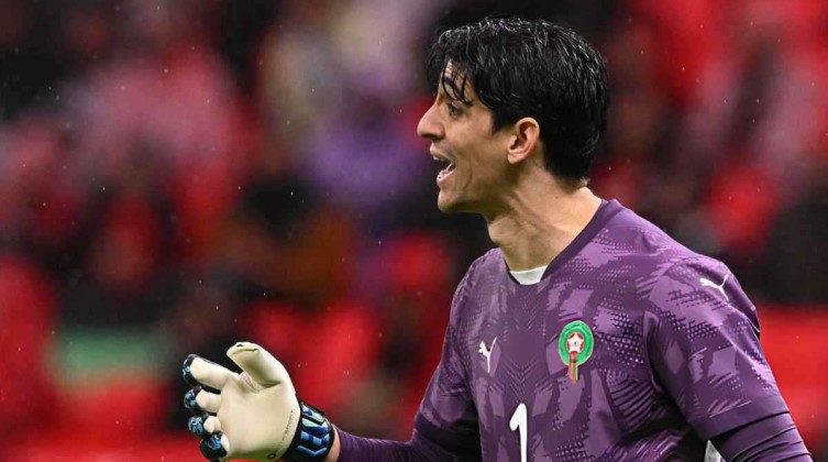 ياسين بونو يحطم رقم أسطورة منتخب المغرب
