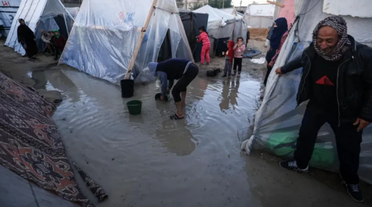 الإغاثة الطبية: غرق 5 نقاط طبية ونحذر من انهيار المنظومة الغذائية