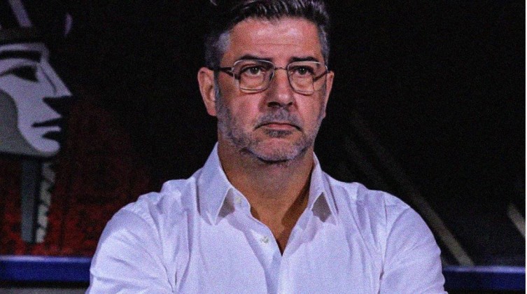 شوبير يكشف تفاصيل تسوية اتحاد الكرة مع فيتوريا