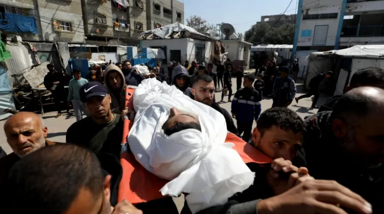 شهيد وإصابات برصاص الاحتلال في جباليا البلد وشرق خان يونس