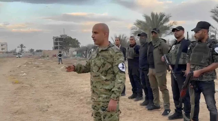 أول ظهور لغسان الدهيني بعد مقتل أبو شباب.. ماذا قال لأتباعه؟