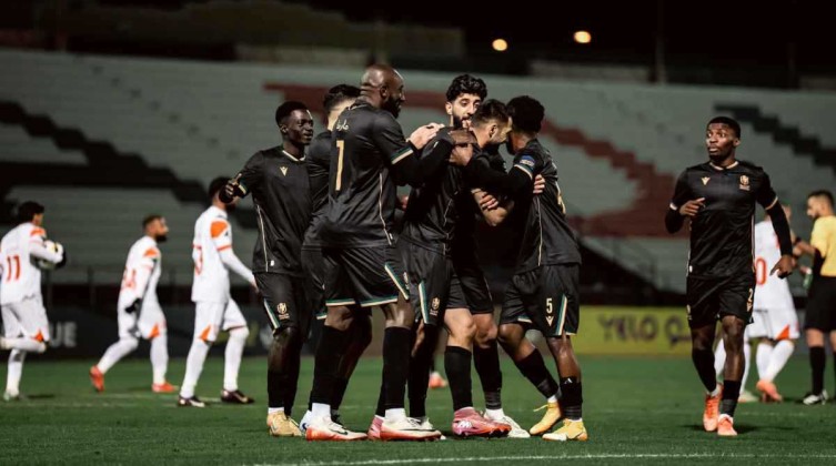 الدرعية ينقض على نجم الهلال السعودي