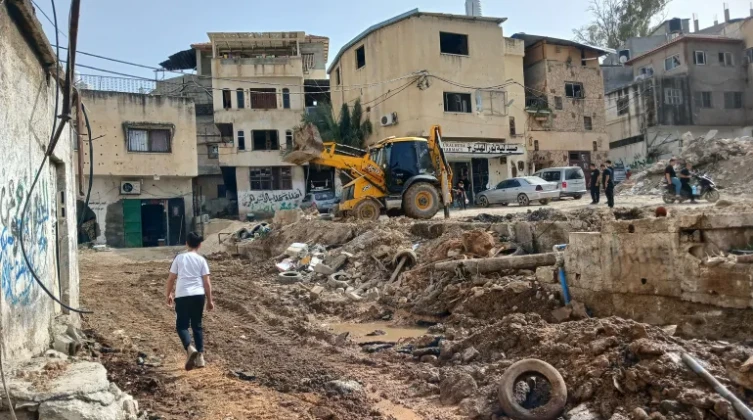 الاحتلال يواصل هدم المنازل في مخيم نور شمس شرقي طولكرم