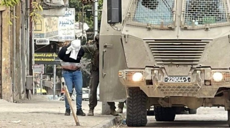 الاحتلال يعتقل 10 مواطنين من غرب جنين