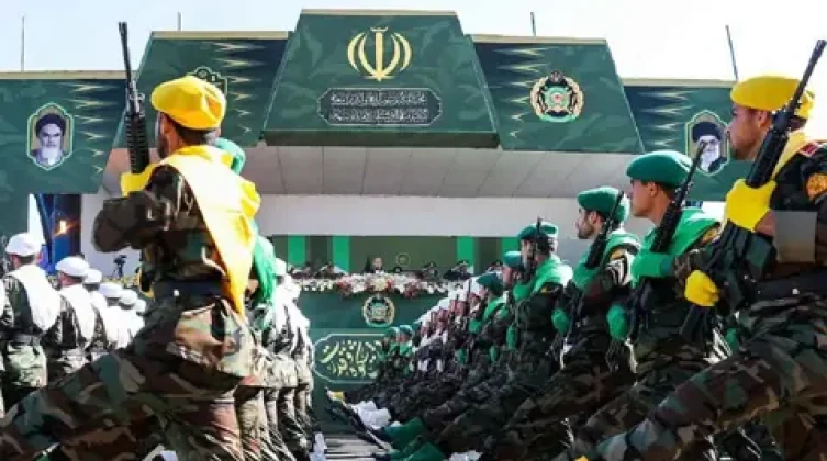 الاتحاد الأوروبي يلوّح بإدراج الحرس الثوري الإيراني على قائمة الإرهاب