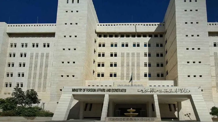 سوريا: الخارجية تنفي تمديد الهدنة مع قوات "قسد"