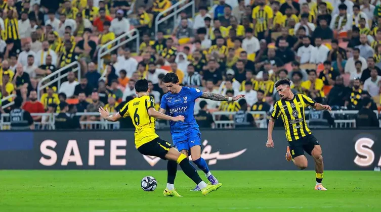 أول تحرّك رسمي من الهلال للتعاقد مع نجم الاتحاد السعودي