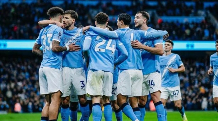 برشلونة يستهدف التعاقد مع نجم مانشستر سيتي مجانا