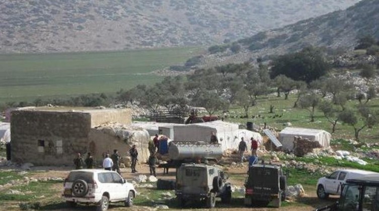 الاحتلال يعتدي على مدرسة في حرب ابزيق شمال طوباس