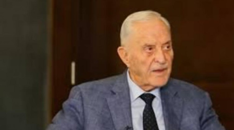 حماس تنعى رئيس وزراء الأردن الأسبق أحمد عبيدات
