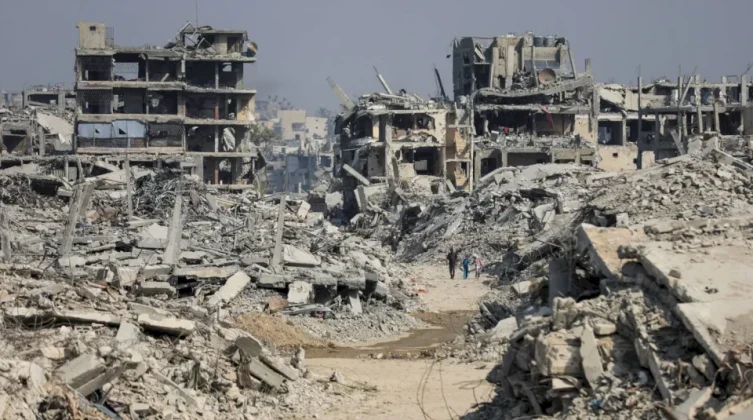 الصحة: 3 شهداء و15 إصابة في غزة خلال 24 ساعة