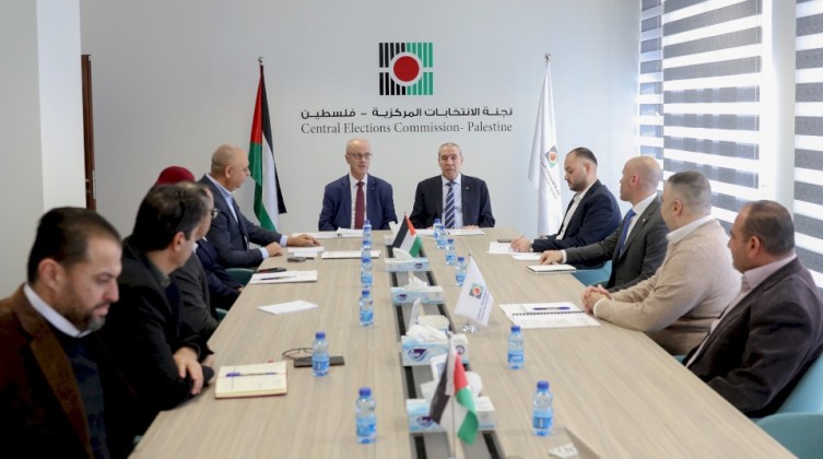 الشيخ يطلع على جاهزية لجنة الانتخابات المركزية والتحضيرات للاستحقاق المقبل
