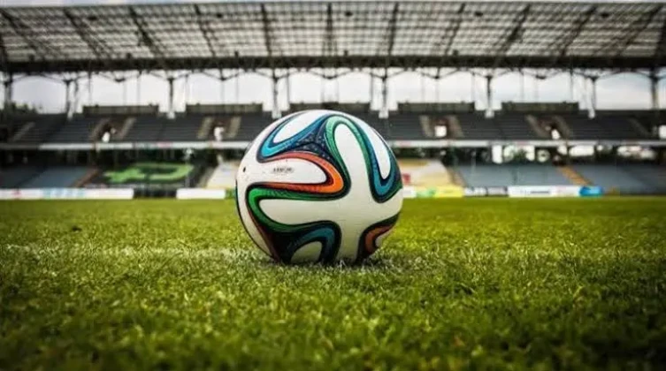 مواعيد مباريات اليوم الخميس 5-2-2026 والقنوات الناقلة