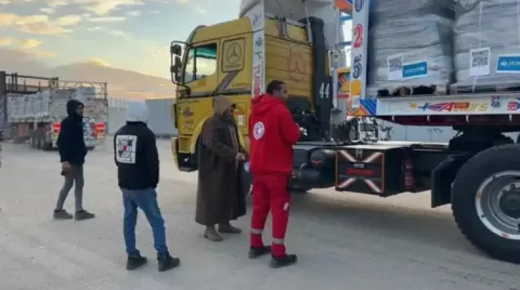 صحيفة عبرية تكشف حصيلة التهريب من إسرائيل إلى غزة