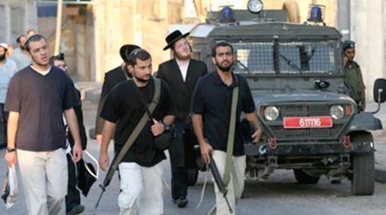 مستوطنون يعتدون على فلسطينيين شمال غرب القدس