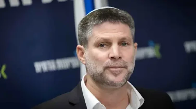 سموتريتش يهدد: من يواجه إسرائيل سيخسر أرضه