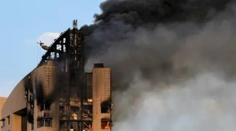 إصابة اثنين من طواقم الطوارئ بشظايا في الكويت