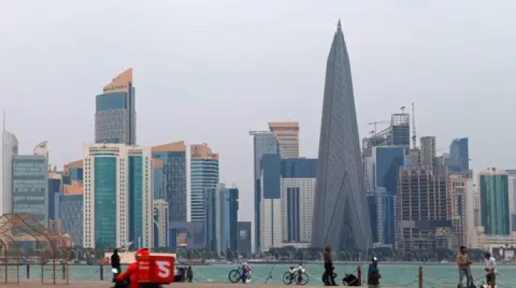 قطر تعلن اعتراض صاروخ بعد سماع دوي انفجارات في الدوحة