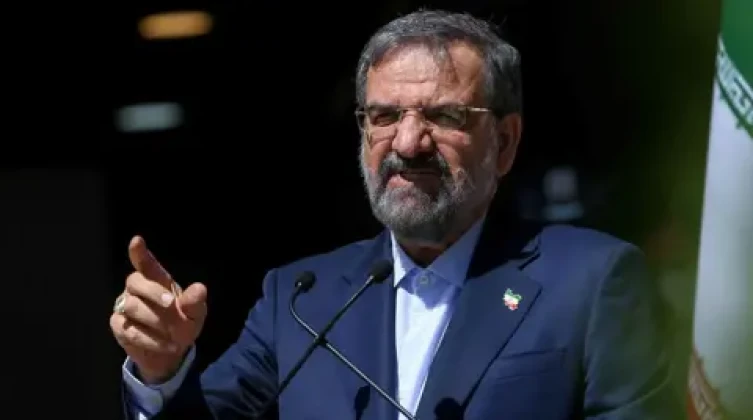 مسؤول إيراني: مضيق هرمز لن يُفتح أمام السفن