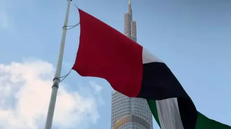 دبي تنفي تعرض مطارها الدولي لأي حادث