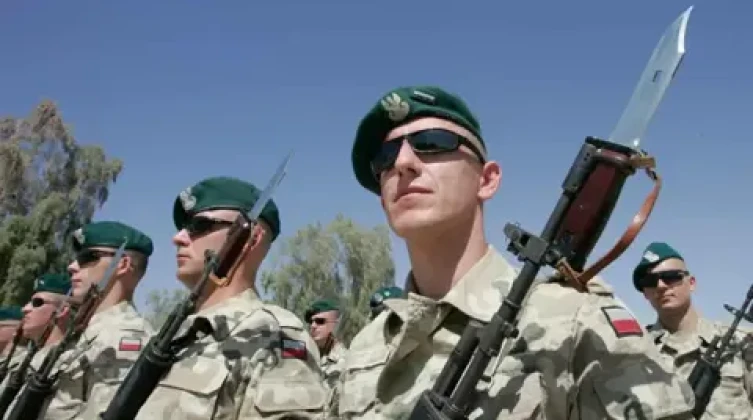 بعد الناتو.. بولندا تعلن سحب قواتها من العراق