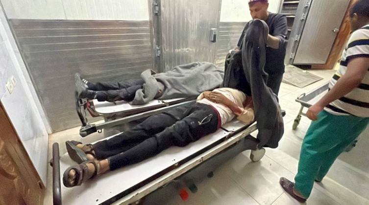 6 شهداء بينهم فتاة ومصابون في قصف الاحتلال خان يونس