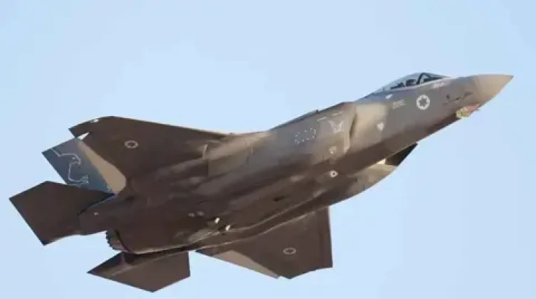 مقاتلة إسرائيلية F-35 تُسقط طائرة إيرانية ياك-130