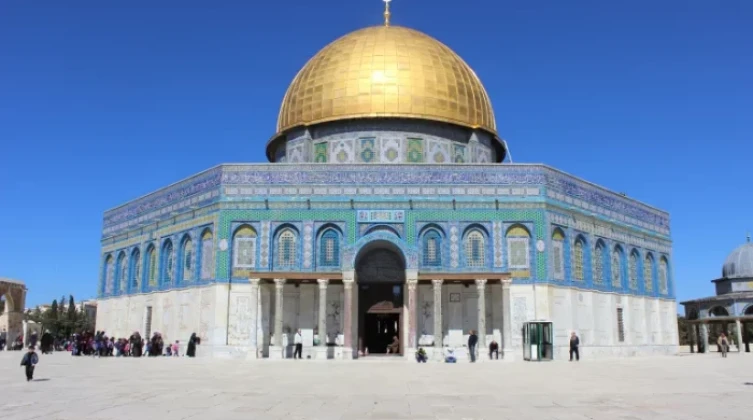 الاحتلال يواصل إغلاق المسجد الأقصى المبارك لليوم الرابع