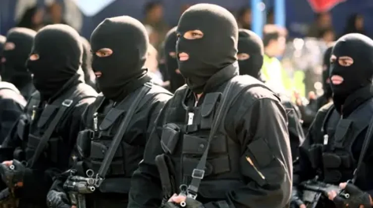 مقتل 5 عناصر من الحرس الثوري غربي إيران