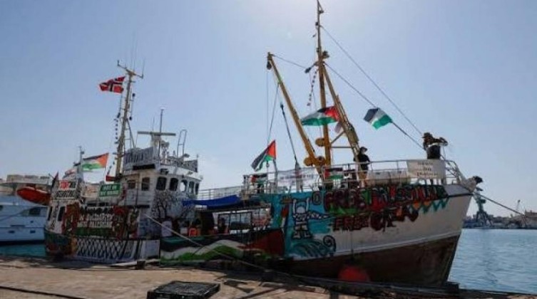 أسطول الصمود يقترب من سواحل اليونان مبحرًا نحو غزة