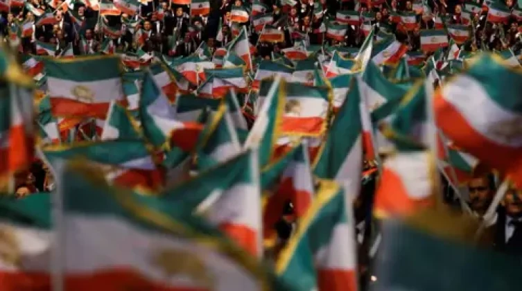 "رويترز": إيران تعدم شخصين مرتبطين بـ"مجاهدي خلق"