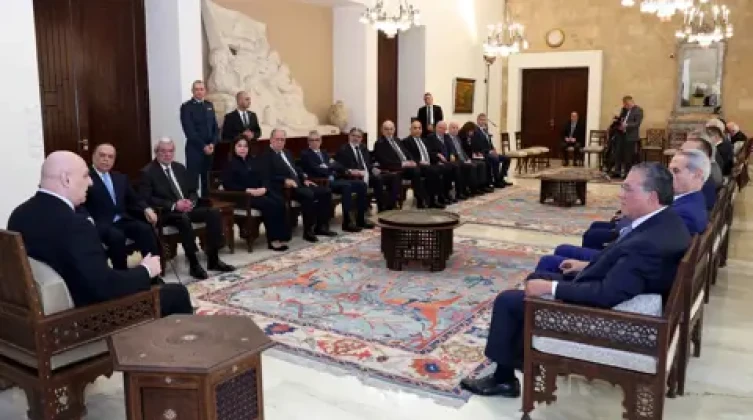 عون يشترط "وقفا كاملا" لإطلاق النار قبل بدء المفاوضات مع إسرائيل