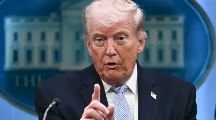 ترامب: الاتفاق مع إيران سيحدث "بالطريقة السهلة أو الصعبة"