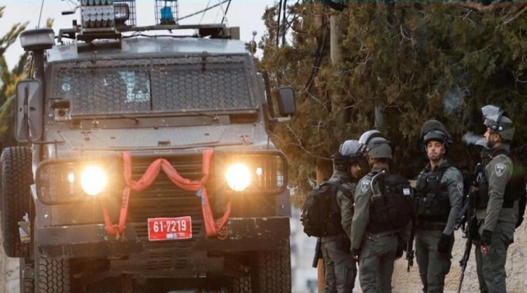 الاحتلال يشن حملة مداهمات واعتقالات واسعة في الضفة